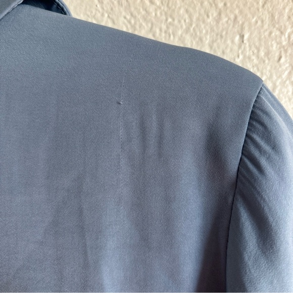 Elie by Elie Tahari Long Sleeve Button Down Baby Blue Size Small - Picture 5 of 9